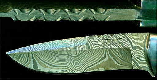 Pattern-welded knife blade