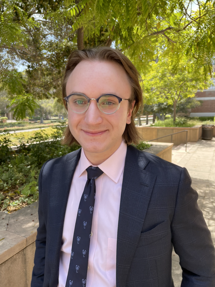 Thomas Briggs — Professional Headshot